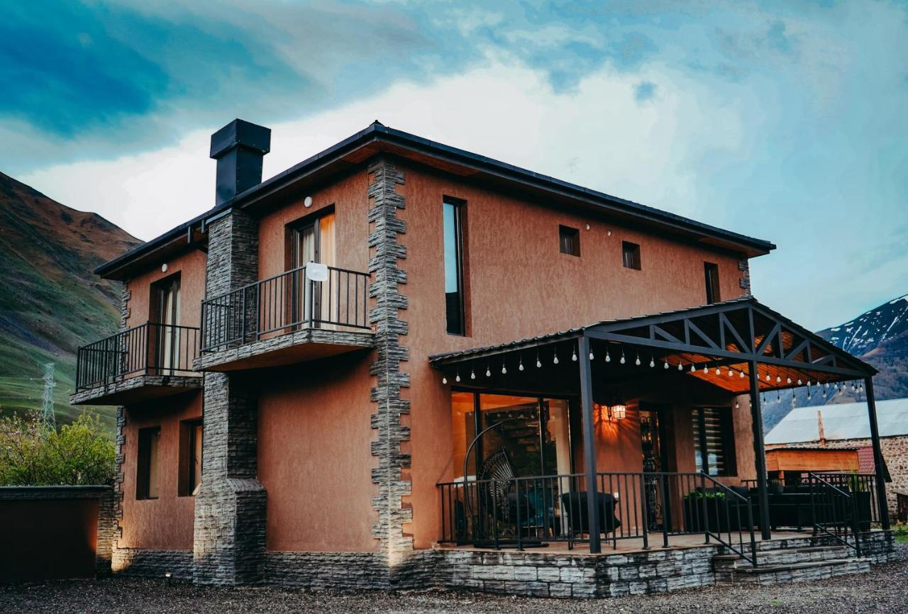Holiday Home Kazbegi Eksteriør bilde