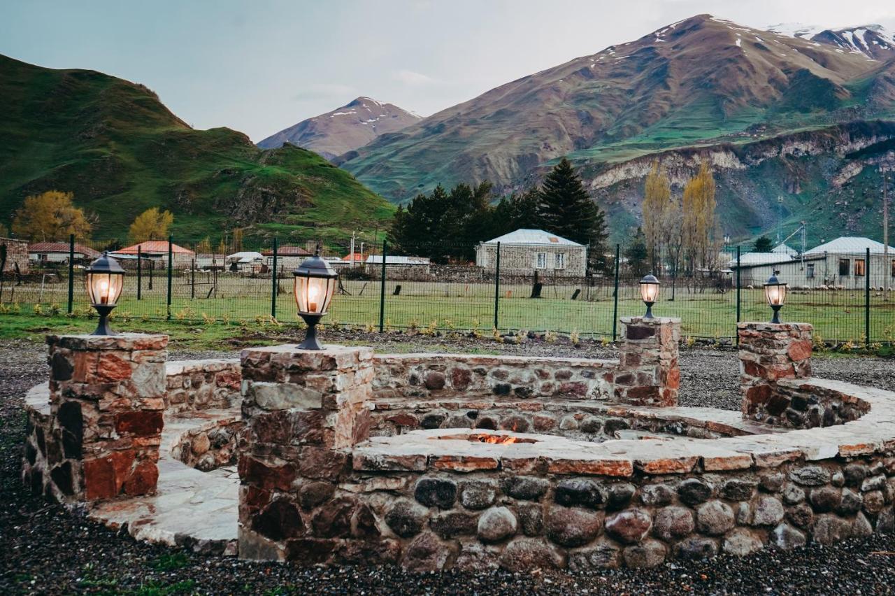 Holiday Home Kazbegi Eksteriør bilde