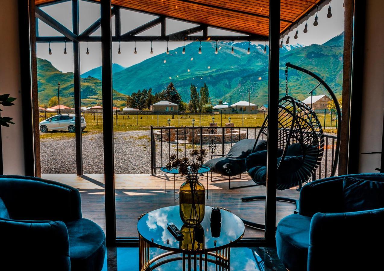 Holiday Home Kazbegi Eksteriør bilde