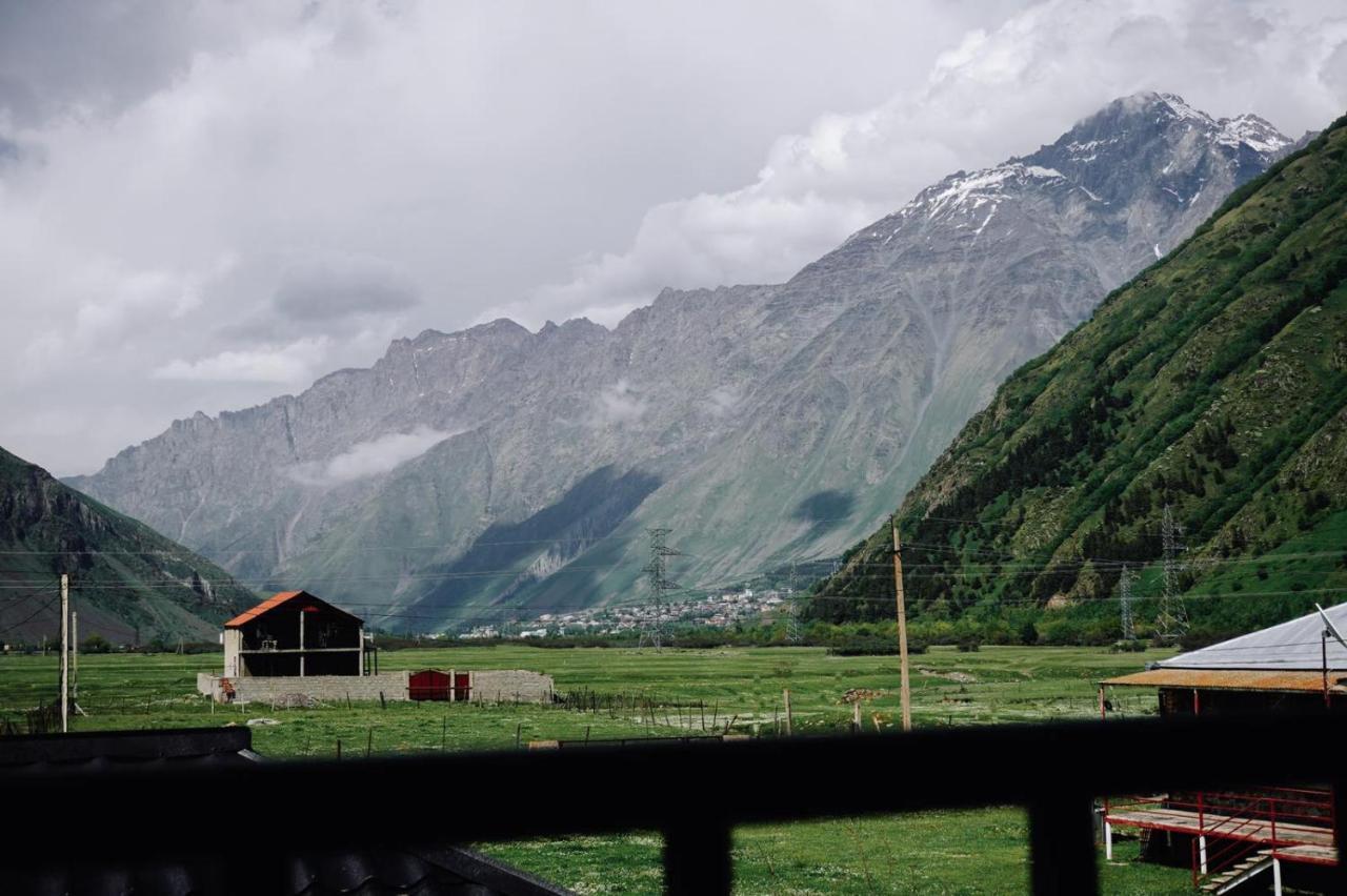 Holiday Home Kazbegi Eksteriør bilde