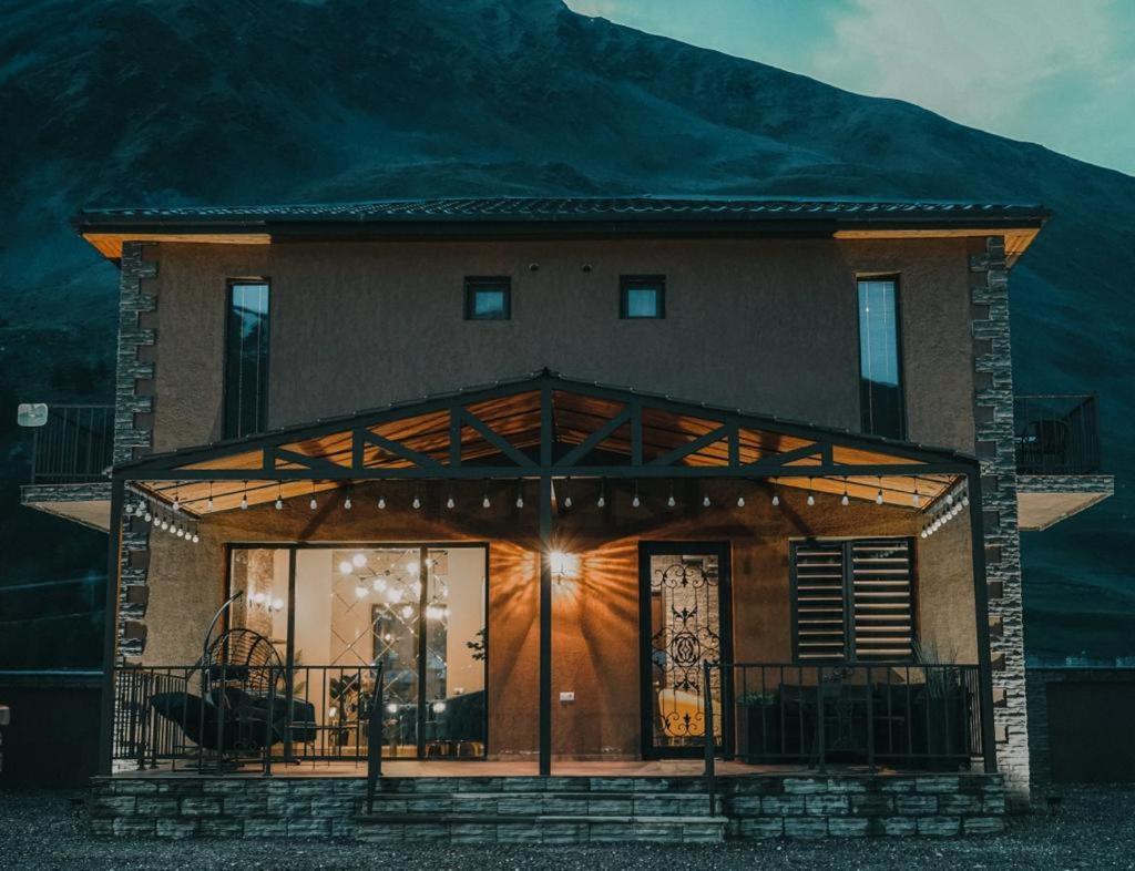 Holiday Home Kazbegi Eksteriør bilde