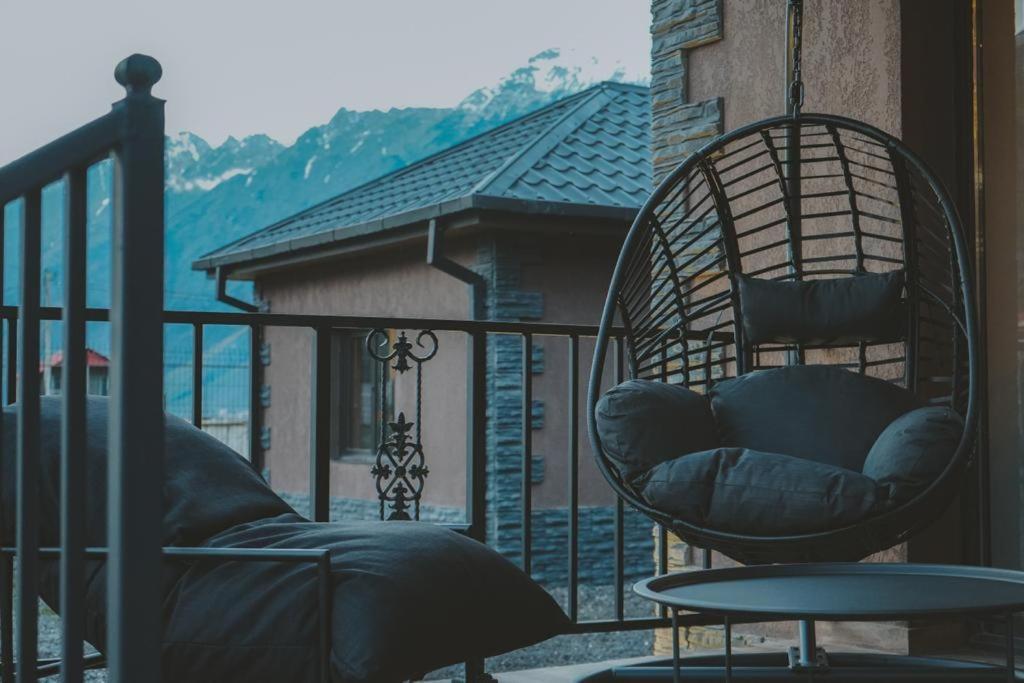 Holiday Home Kazbegi Eksteriør bilde